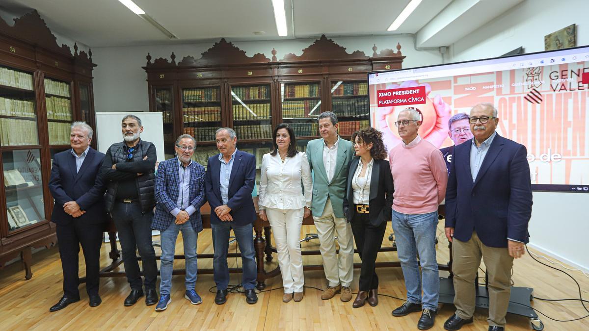 Algunos de los integrantes de la plataforma en la Vega Baja