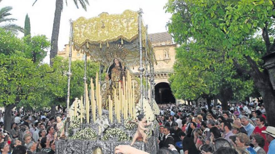 Masiva coronación de la Virgen del Carmen