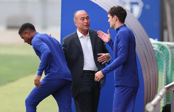 Último entrenamiento del FC Barcelona antes del clásico ante el Real Madrid