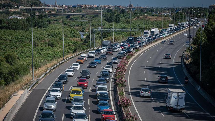 La DGT alerta del &#039;Efecto Acordeón&#039;: ¿Qué es y cómo se puede evitar?