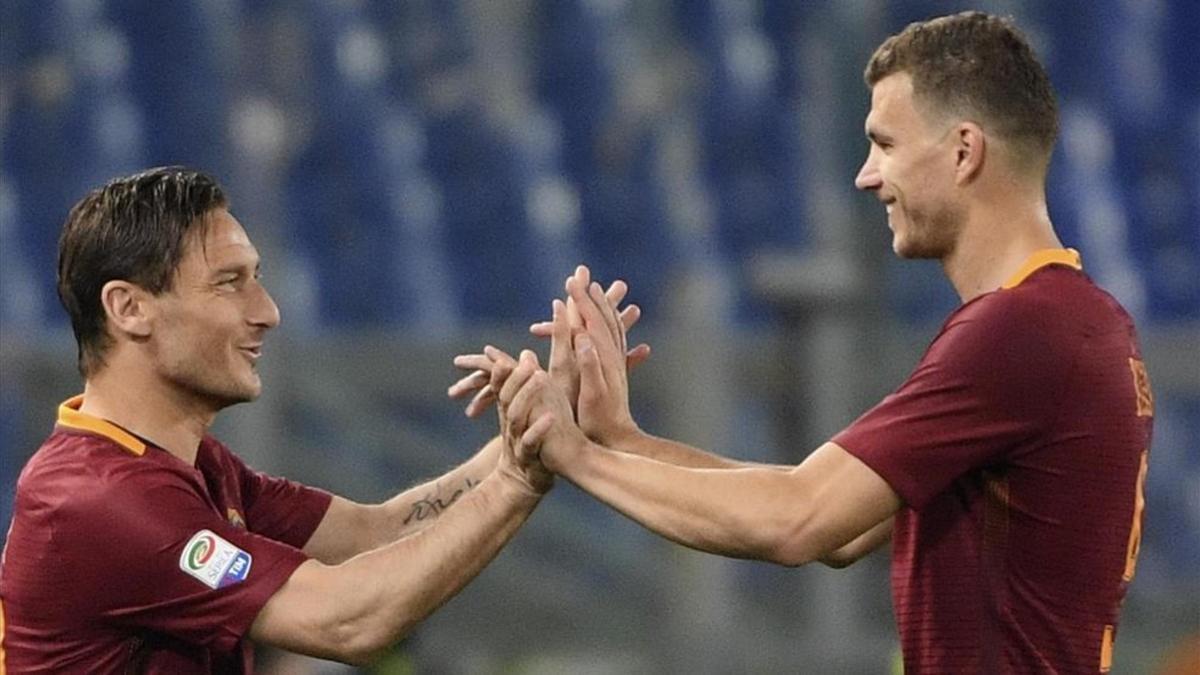 Dzeko superó una marca de Totti, que le sustituyó