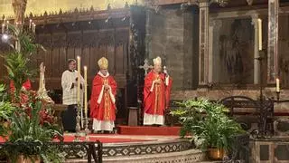 El Obispo de Mallorca censura el polémico cartel LGTBI de Sant Sebastià: "Nos ha dolido ver tergiversada su figura"