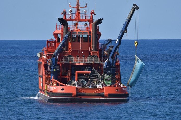 Llegada de inmigrantes al muelle de Arguineguín