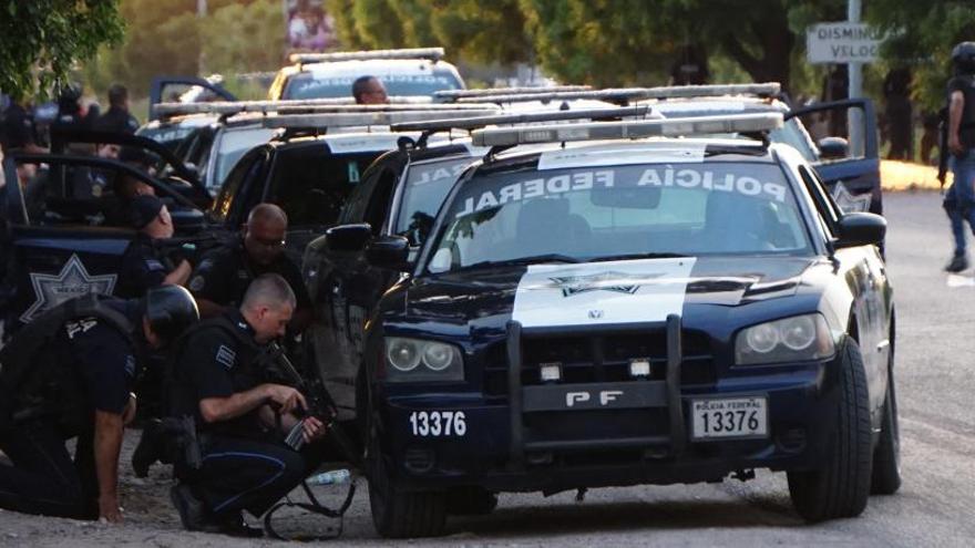 Enfrentamientos entre grupos armados con las fuerzas federales.