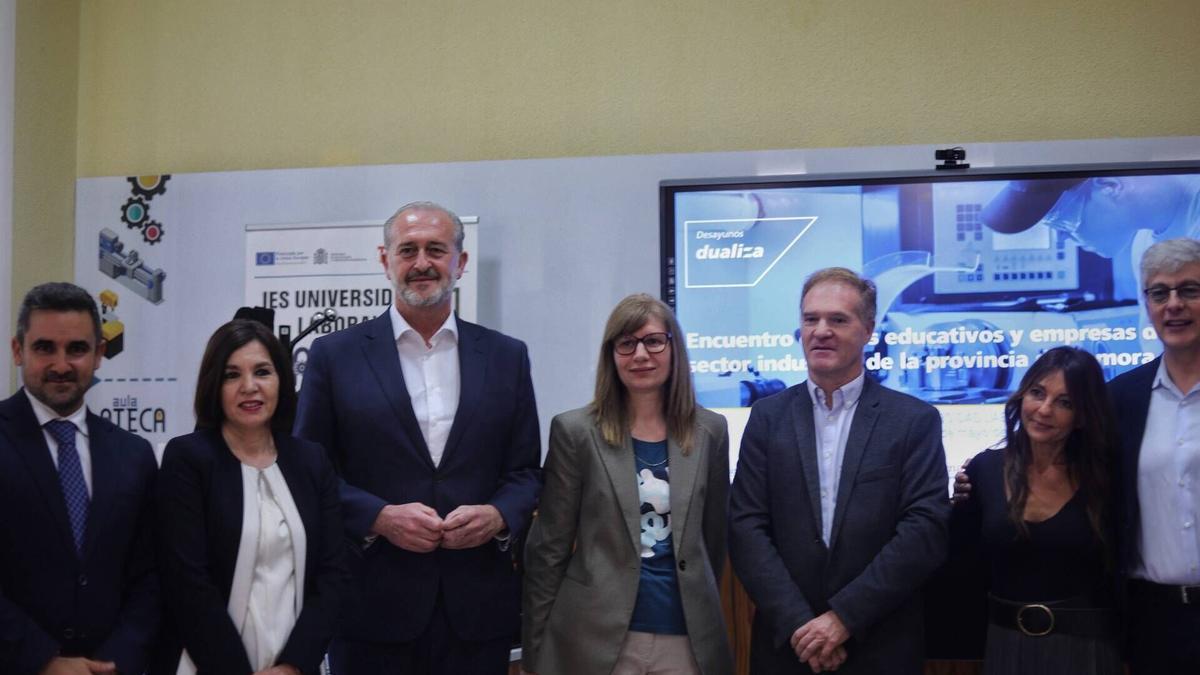 Zamora. lES Universidad Laboral. Encuentro de centros educativos y empresas del sector industrial de la provincia de Zamora.