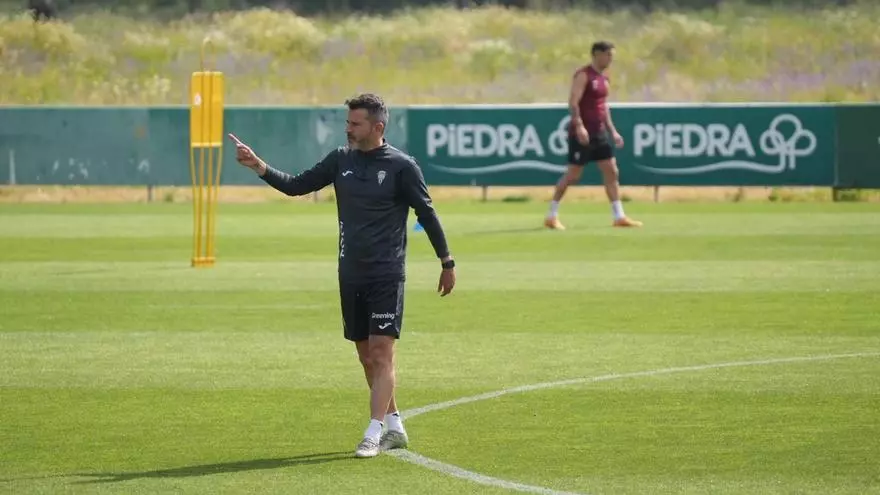 Iván Ania y la visita al Burgos: “Vamos a tener nuestras opciones si ganamos los cuatro partidos”