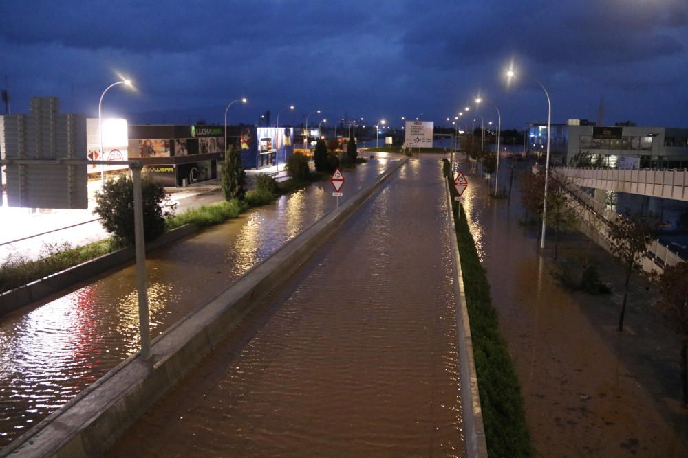 Vivendes inundades a Vilatenim pel desbordament del riu Manol