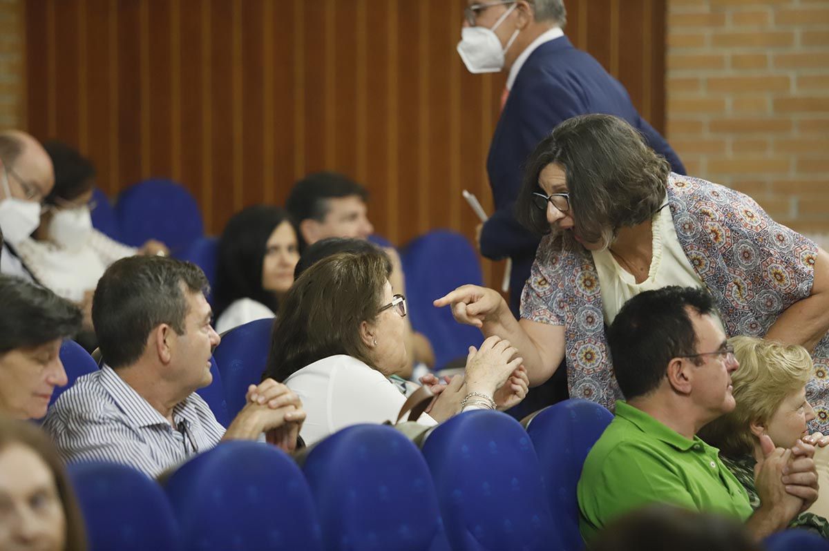 Homenaje a los profesores cordobeses jubilados en 2019 y 2021