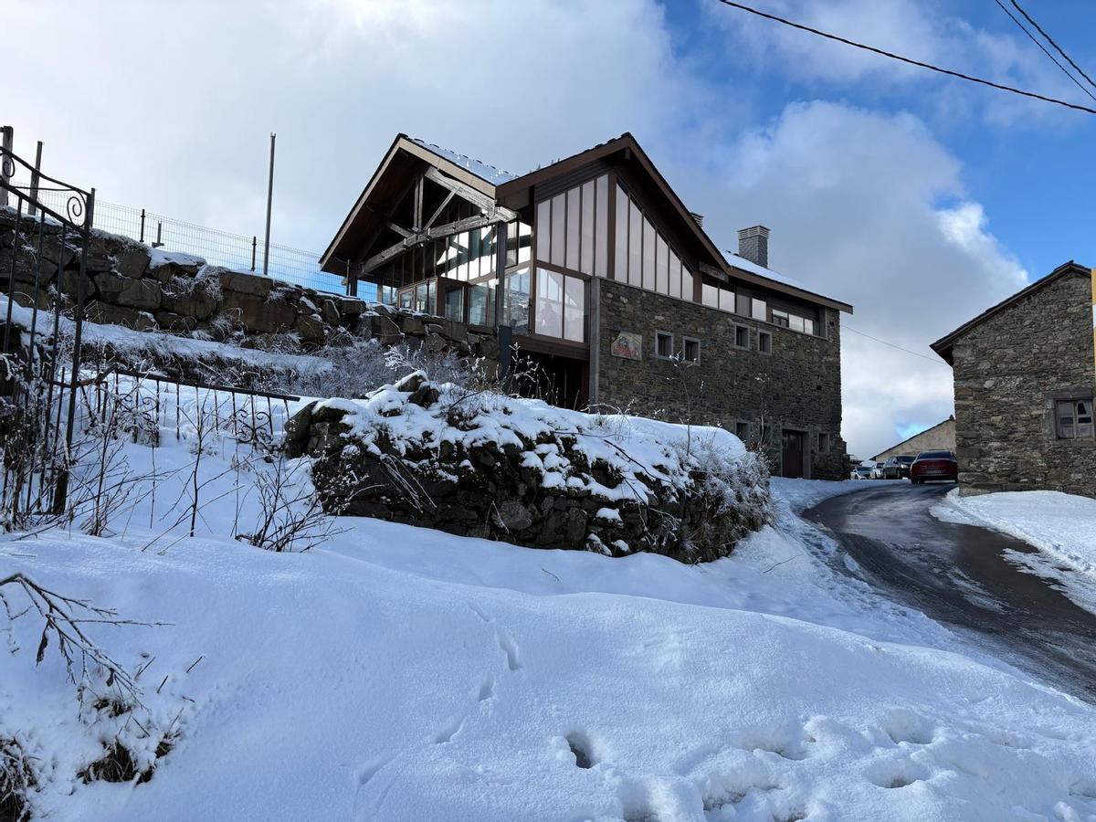 Una jornada de nieve y esquí en Leitariegos