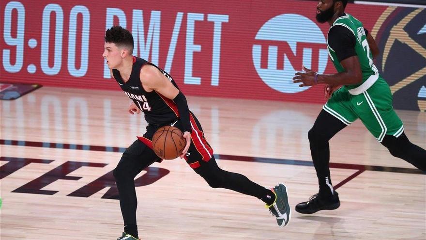 El debutante Herro explota y deja a los Celtics contra las cuerdas