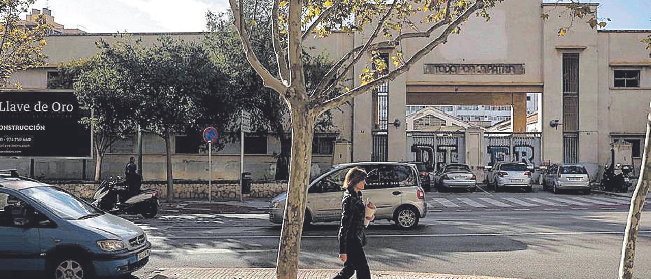 El antiguo cuartel de Son Simonet sigue sin viviendas.