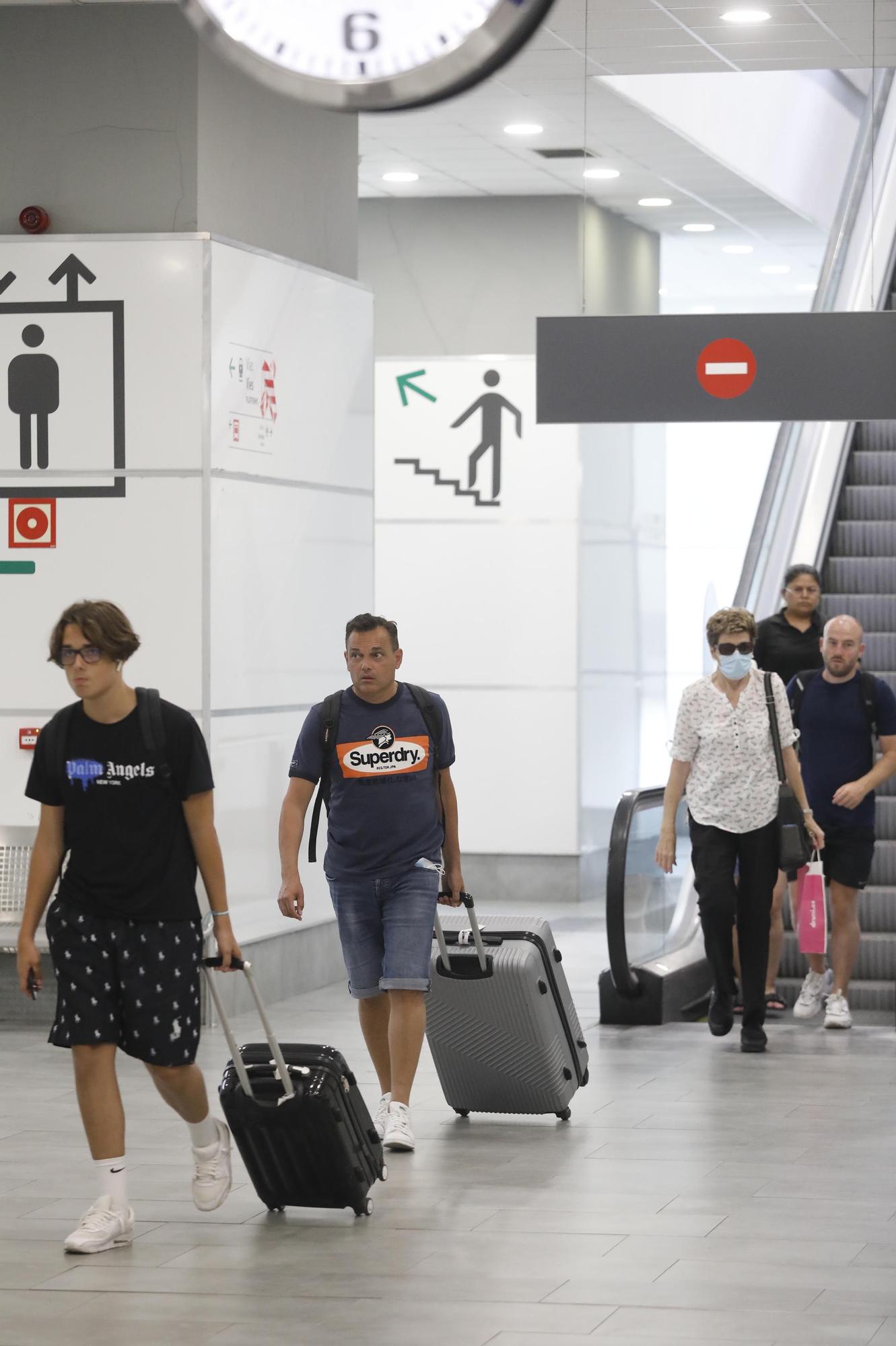 Restablerta la circulació dels trens AVE entre Figueres i Tarragona després d'una aturada de cinc hores