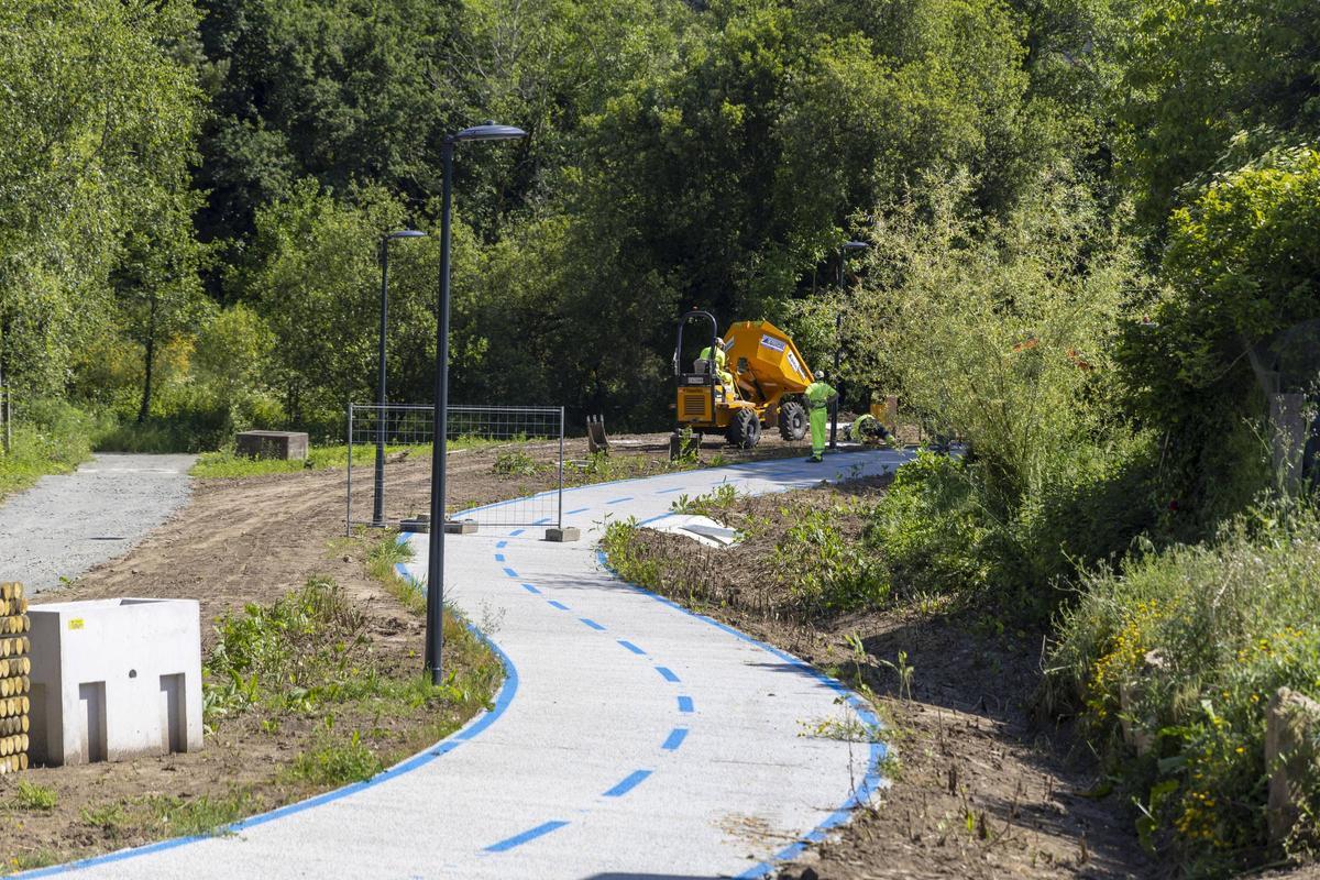 Obras nun tramo da senda entre Santiago e O Milladoiro