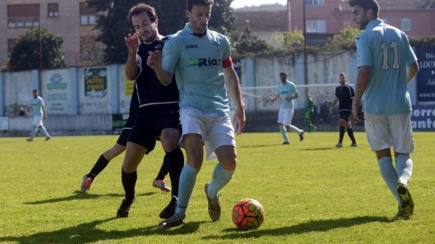 El Villalonga tiene enfilado el ascenso hacia la Tercera División. // Noé Parga