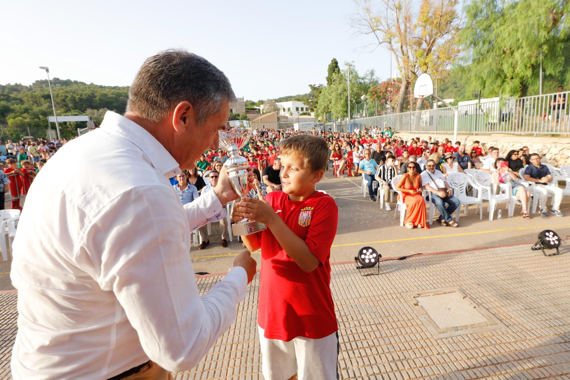 Las imágenes del regreso de la fiesta del fútbol de Ibiza y Formentera