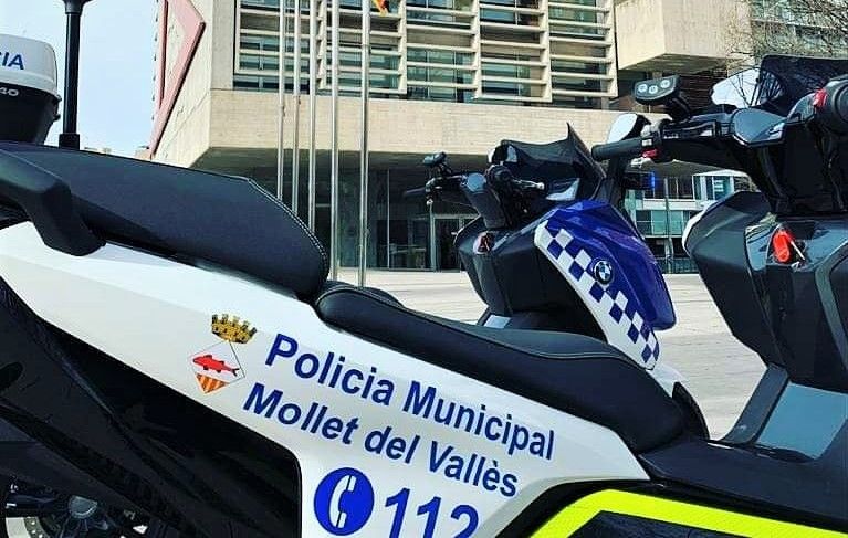 Vehículos de la Policía Local de Mollet del Vallès.