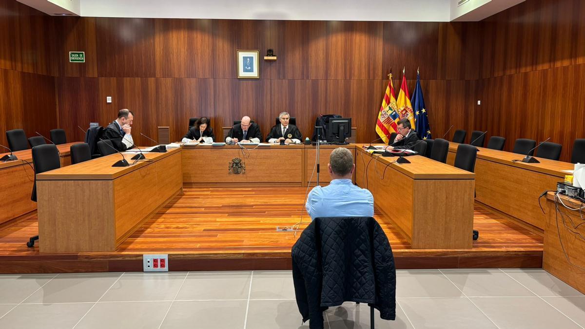 El acusado José Antonio C. M., en el juicio celebrado este martes en la Audiencia Provincial de Zaragoza.