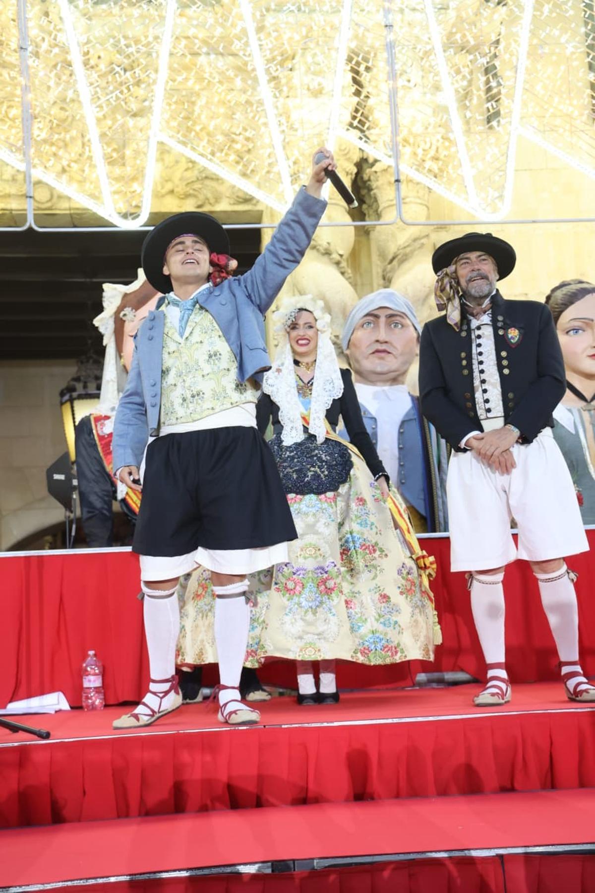Funzo reivindica en su pregón las Hogueras como identidad de Alicante