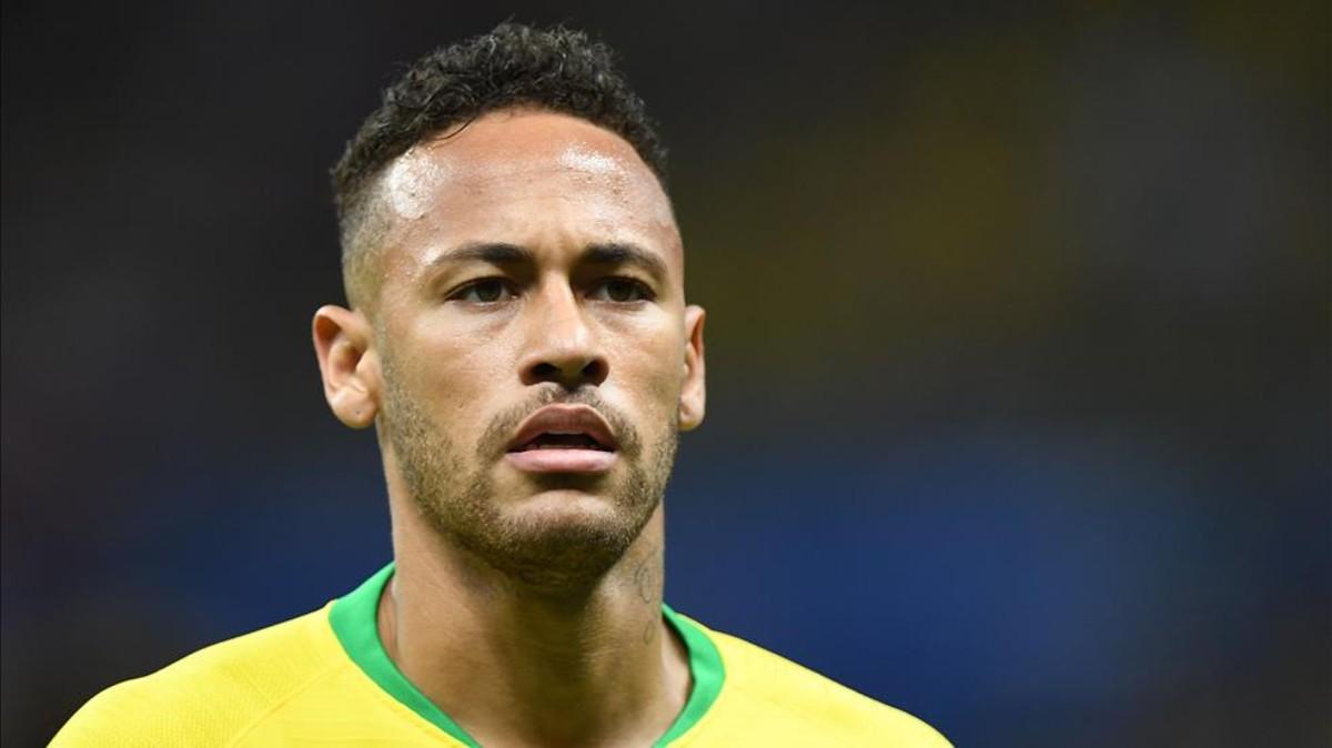 Neymar durante un partido en el Mundial de Rusia 2018