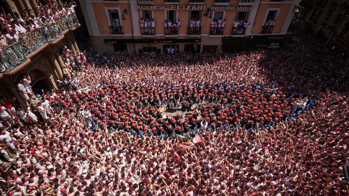 En imágenes | Chupinazo de las fiestas de San Fermín 2026