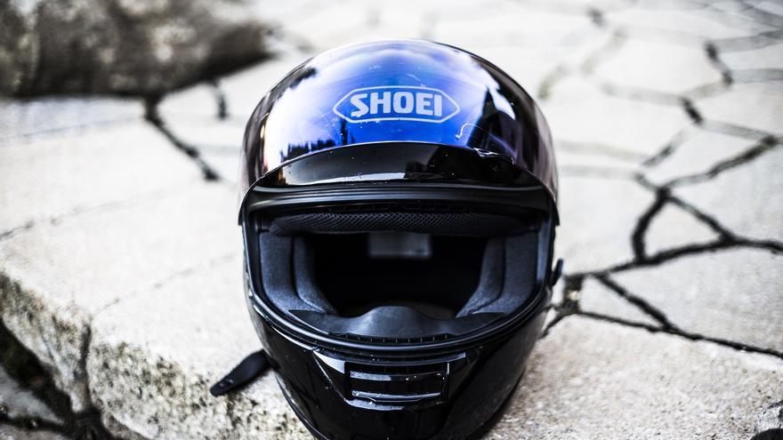 Cómo limpiar el casco de la moto por dentro y por fuera: parecerá recién comprado