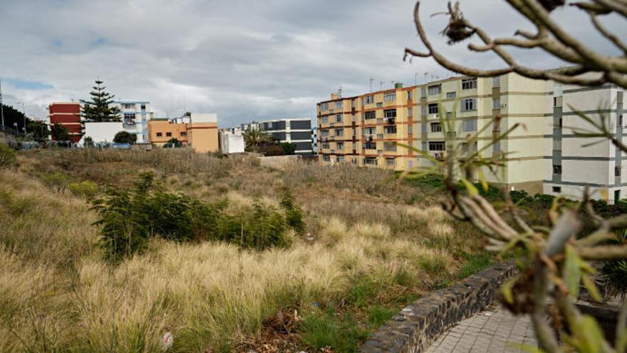 Un abuelo y un nieto acaban agredidos en El Cardonal