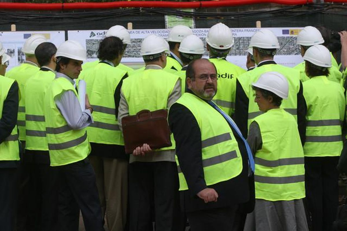 Jutges de l’Audiència Nacional inspeccionen les obres de l’AVE a la Sagrada Família el setembre del 2009.