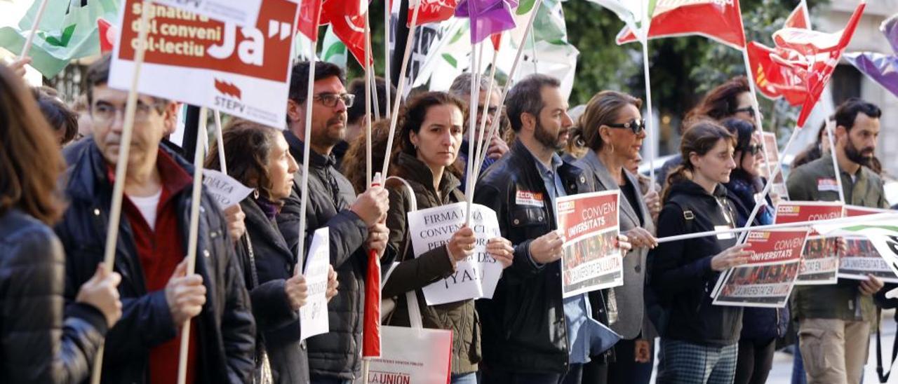 La Ley de Montoro impide la mejora salarial de 6.500 empleados de las universidades