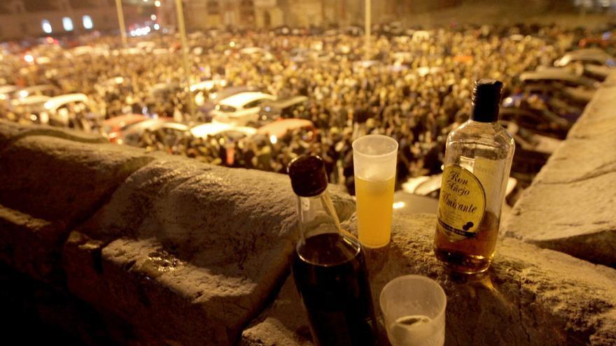 La celebración del fin de año en el aparcamiento de Antigones no volverá a repetirse esta Nochevieja.