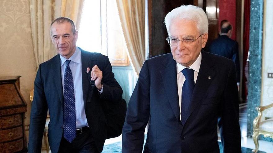 Italia sigue sin lista de ministros y se precipita a elecciones en verano
