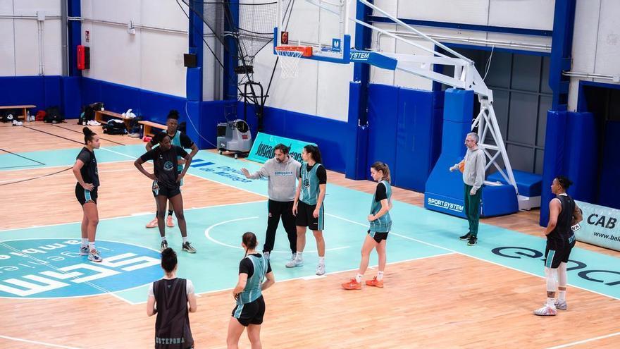 El CAB Estepona recibe al Valencia Basket en el Pineda