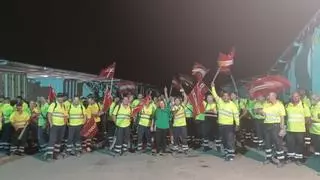 Los trabajadores aprueban el fin de la huelga de basuras de Ibiza