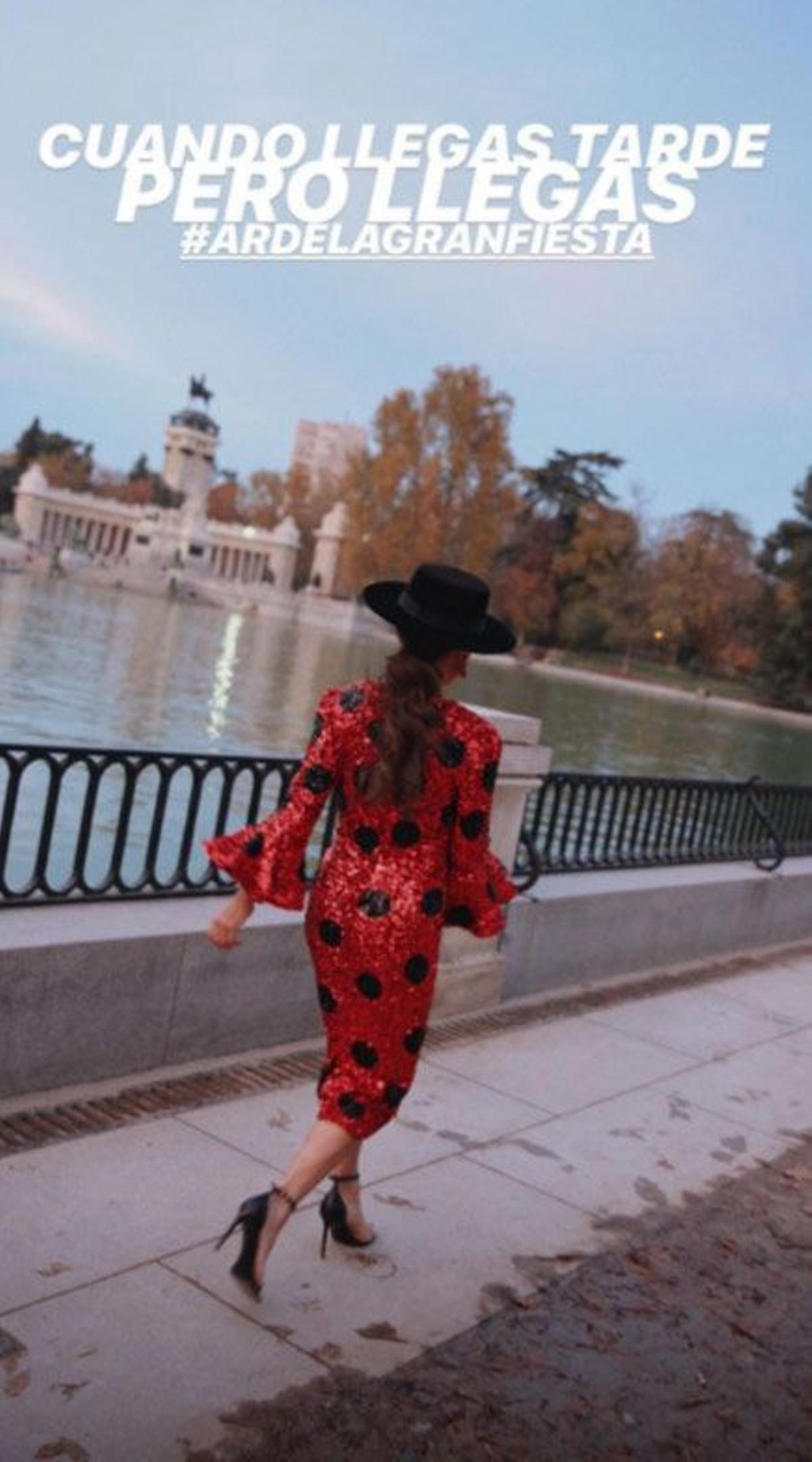 Paula Ordovás con vestido de Dolce&amp;Gabbana y sombrero cordobés