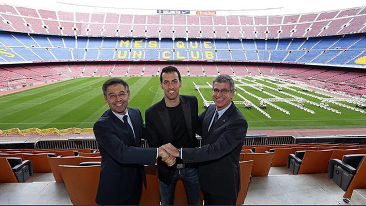 Bartomeu, Busquets y Mestre, en el Camp Nou.