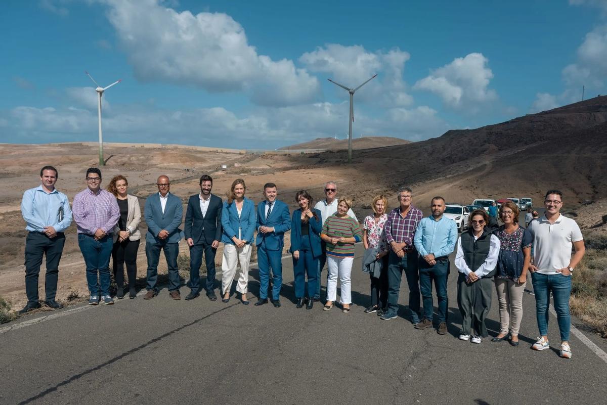 Visita de la secretaria de Estado de Energía, Sara Aagesen Muñoz, para ver los dos molinos de viento del Ayuntamiento de Gáldar.