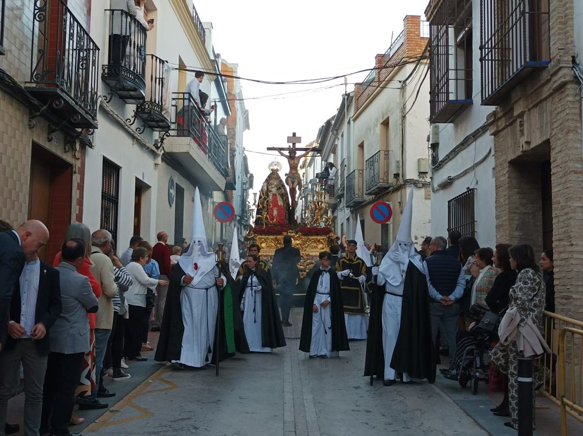 Fernán Núñez:  Virgen Dolores y Cristo del Camino