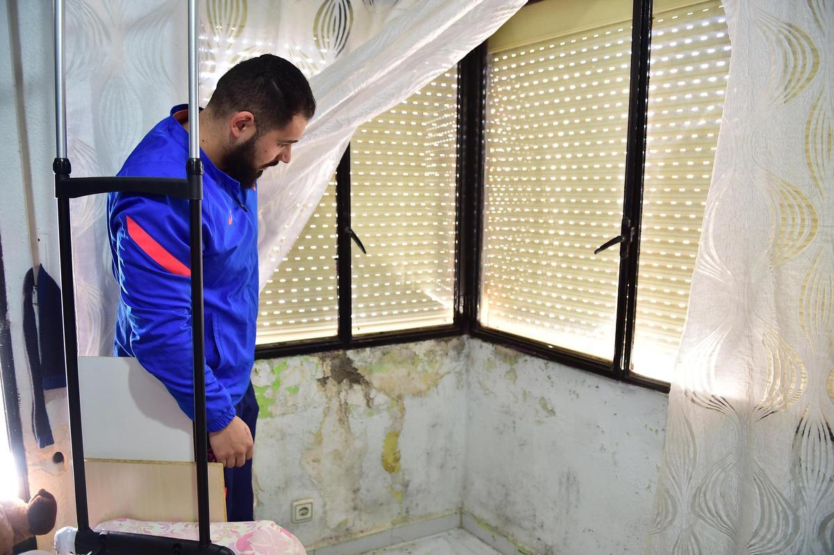 Fotogalería | Así vive un demandante de vivienda social en Plasencia, que se ha quedado fuera por falta de pisos