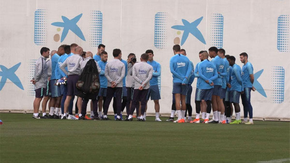 Caras largas en el entreno del Barça tras la eliminación en Champions