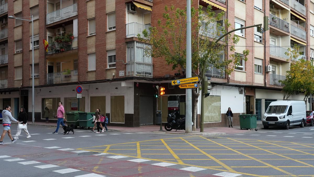 El local está ubicado en la avenida de Burriana esquina con la calle Herrero de Castelló.