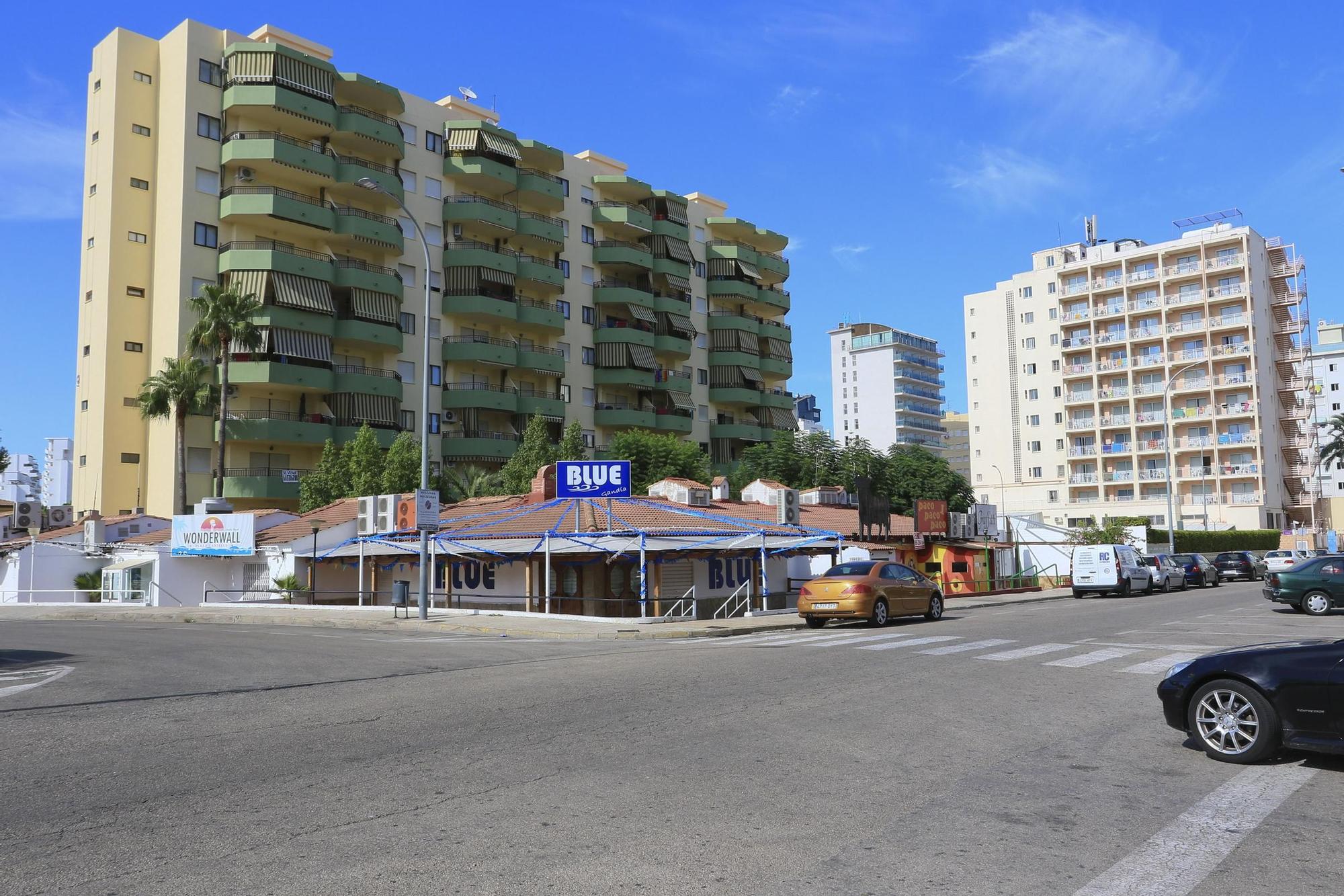 La decadencia la plaza del ocio de la playa de Gandia