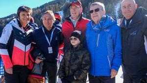 Thomas Bach, presidente del COI (de azul), junto a Alberto de Mónaco en los Mundiales de esquí alpino.