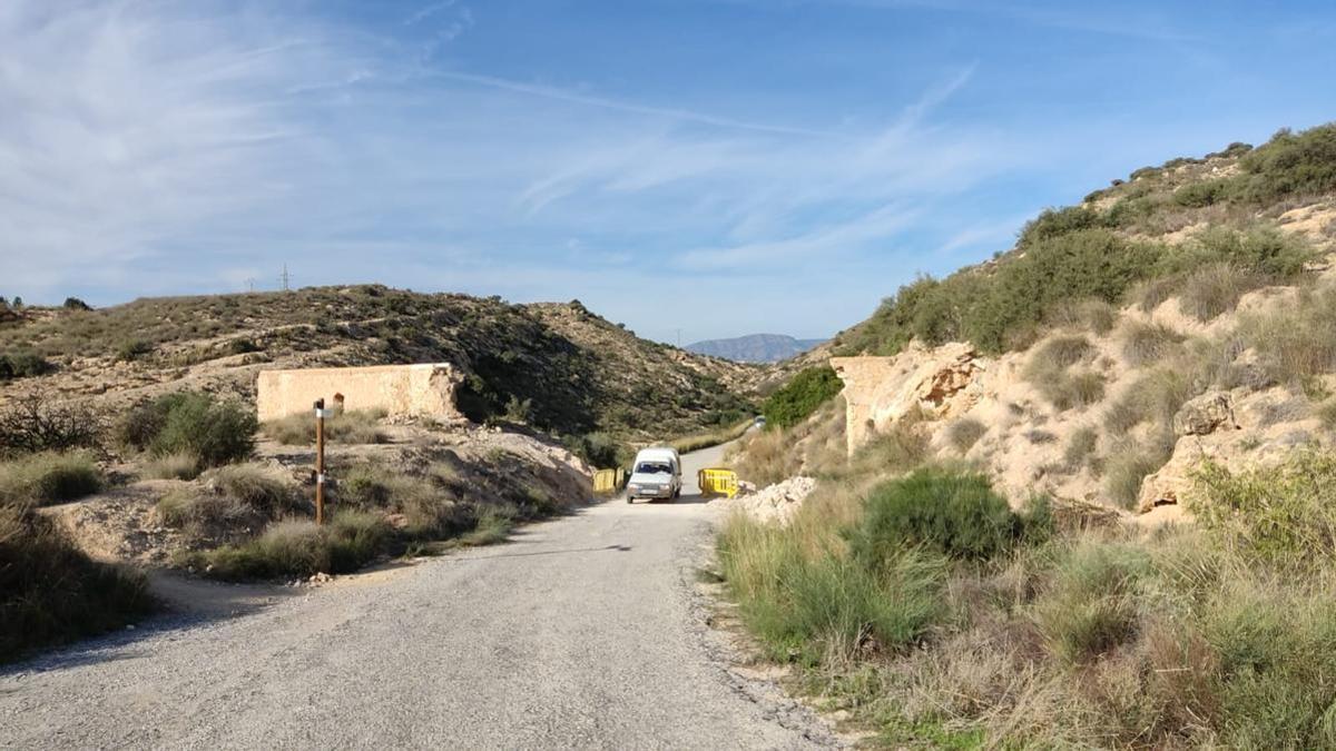 Lo que queda del acueducto del barranco del Grifo