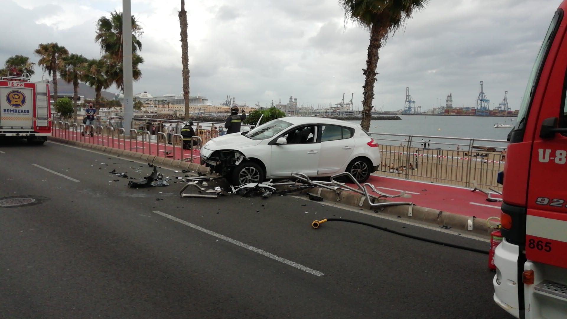 Se estrella en el carril bici de Alcaravaneras