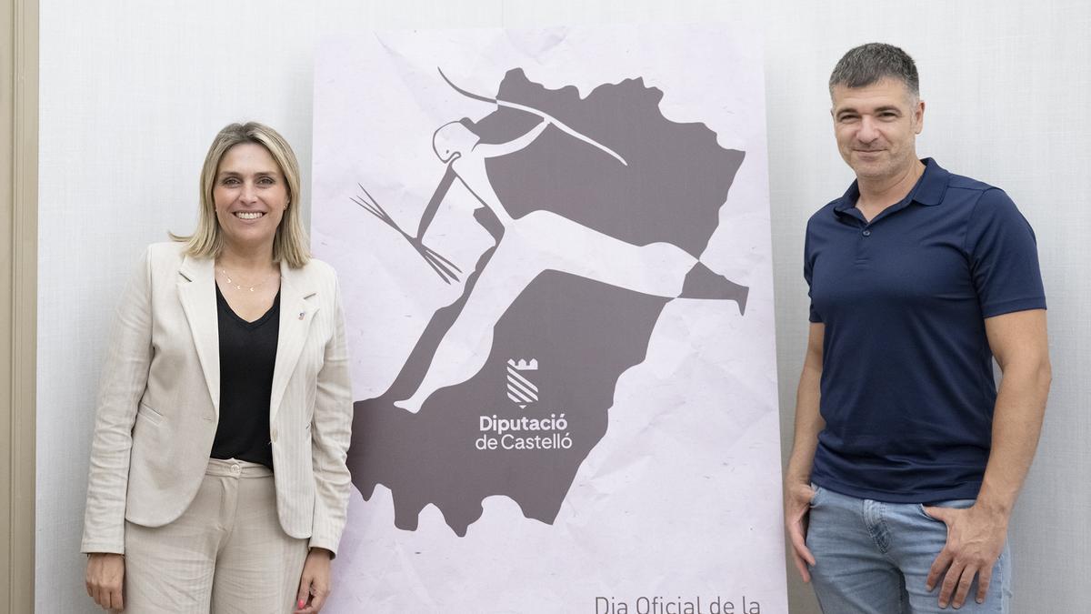 La presidenta de la Diputación, Marta Barrachina, junto a Eloy Moreno.