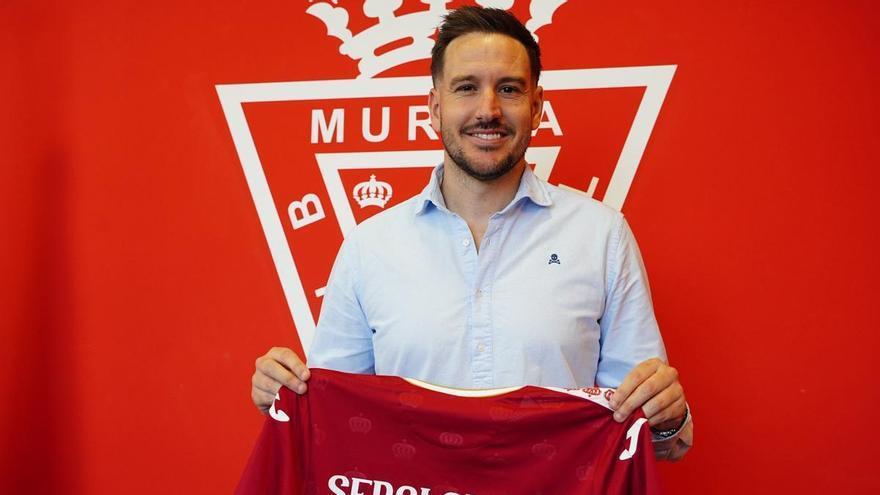 Sergi Guilló abre el baile en los banquillos de Primera RFEF