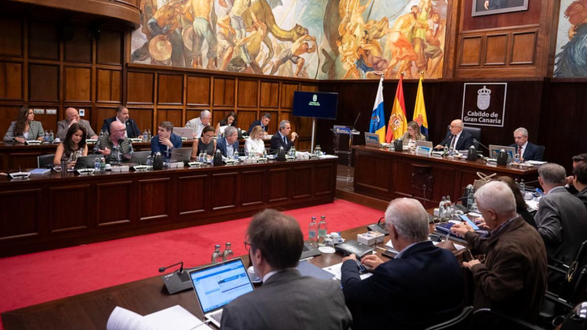 Pleno del Cabildo de Gran Canaria en 2024.