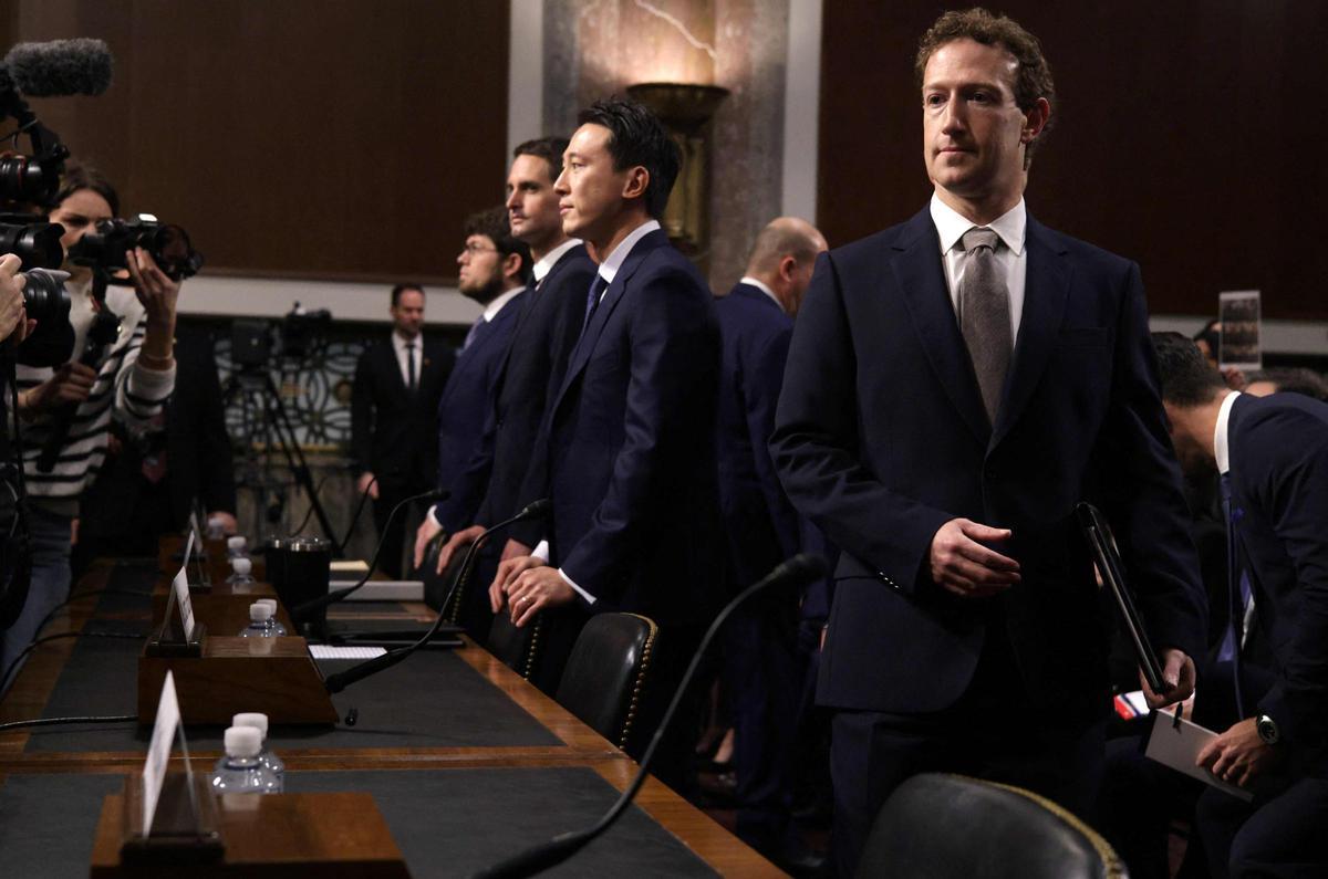 EEUU avanza una ley histórica para proteger la salud mental de menores online