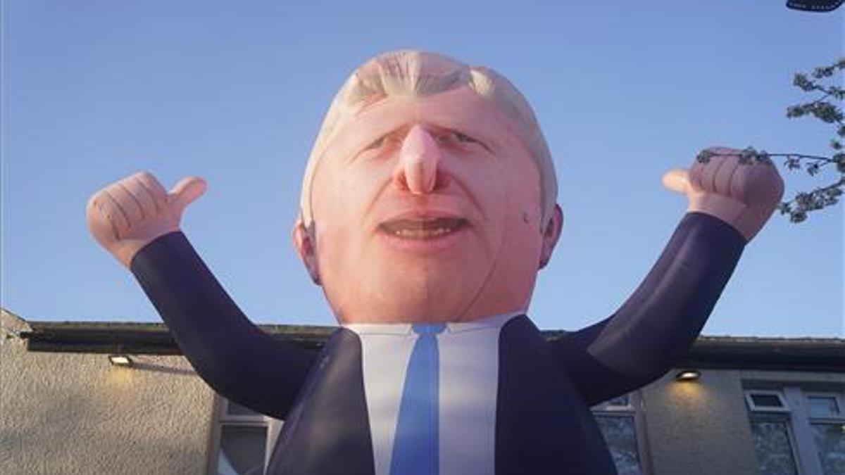 Un globo gigante de Boris Johnson en las calles de Hartlepool.