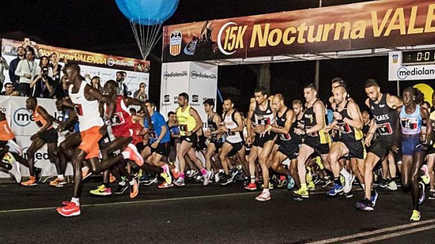 Salida de la 15K Nocturna Valencia