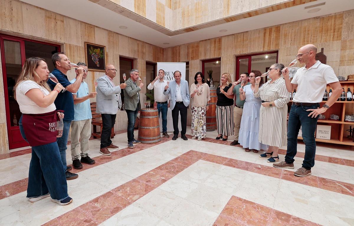 El consejero regional Narvay Quintero visita la Bodega Comarcal Valle de Güímar